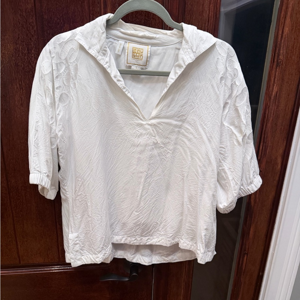 Emily McCarthy white top size medium